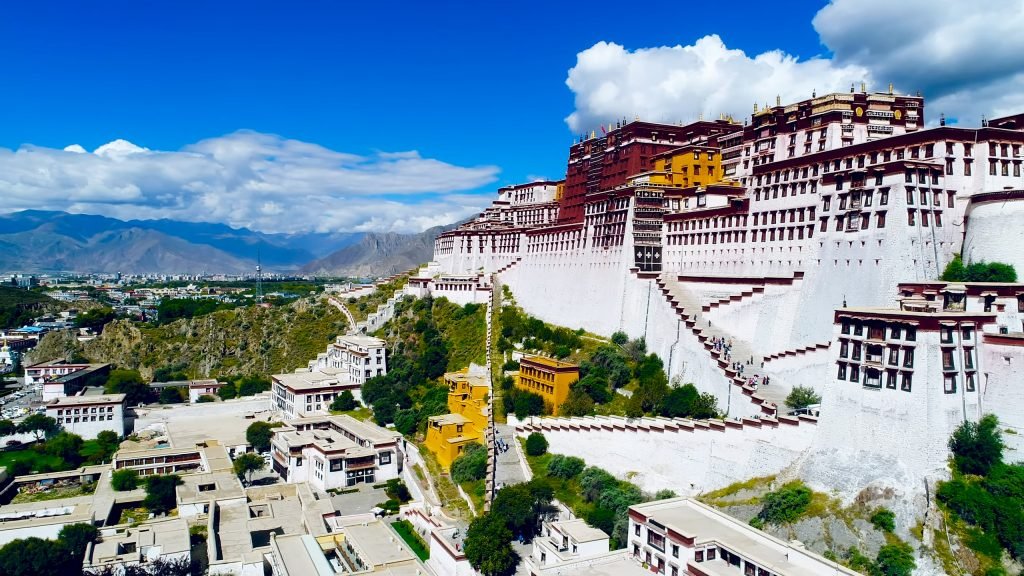 tour tibet alpitour