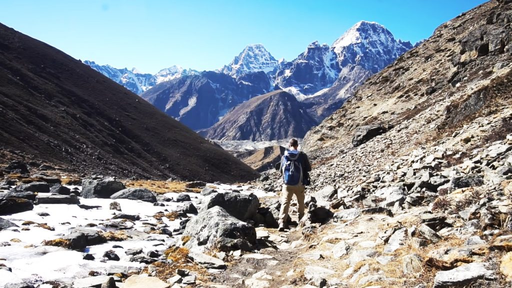 ban-on-trekking-in-nepal-without-a-guide-no-solo-trek-hike